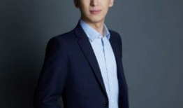 秦文龙,探寻历史脉络，解读文化传承